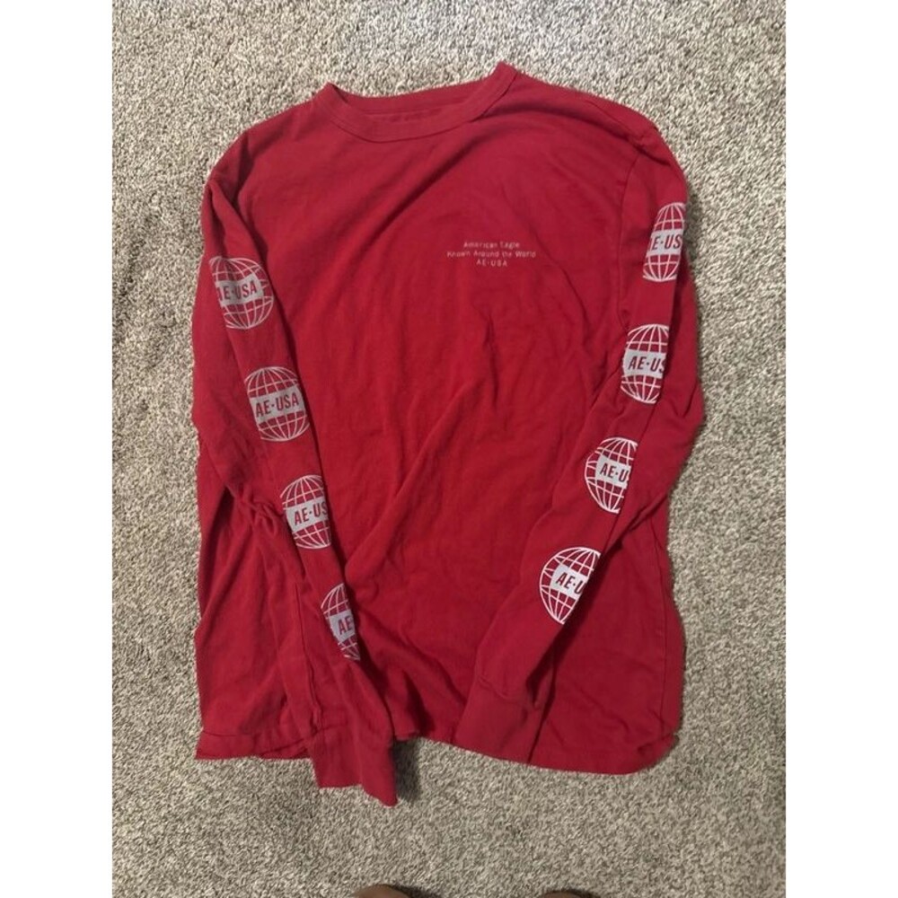 Red long sleeve American eagle tshirt